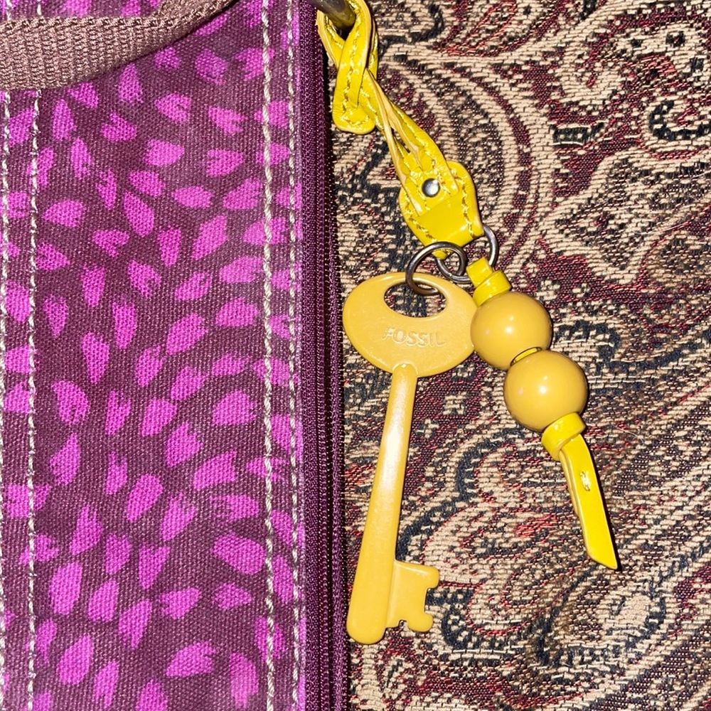 Fossil Key Per Coated Canvas Print Crossbody Shou… - image 7